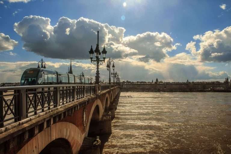Francia Tour Bordeaux()
