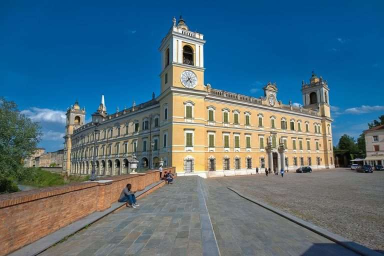 Italia Emiliaromagna Parma Castelli, Gusto E Musica()