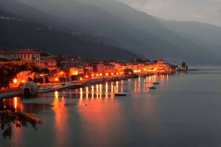 Italia Piemonte Lake Maggiore Lake Landscapes And Greenmountain Sides(1)