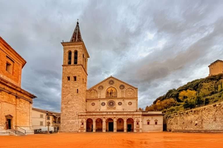 Italia Umbria ENOGASTRONOMIA NELLA TERRA DEL SAGRANTINO E FRANTOI(3)